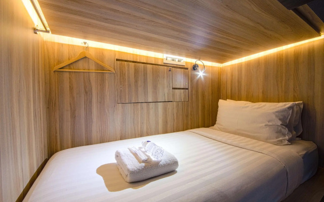 CUBE Boutique Capsule Hotel @ Chinatown