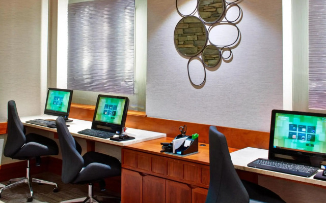 Courtyard by Marriott Rochester Brighton