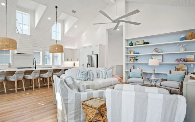 Salty Beaches 226 BAR