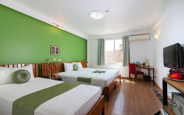 Hanoi Iris Boutique Hotel