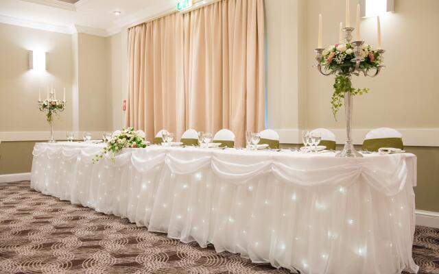 Holiday Inn Cardiff - North M4