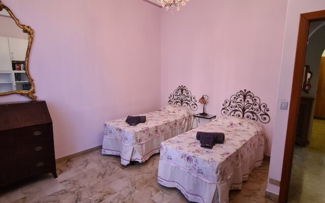 Santa in Caruggio- PortofinoVacanze