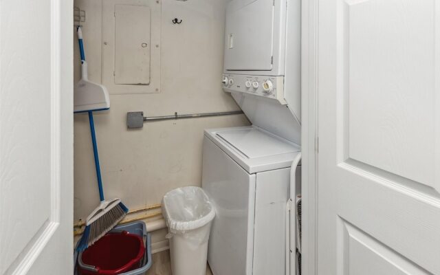 Shoreline 3042 Condo