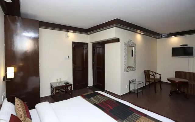 OYO Premium Near Mussoorie Public School