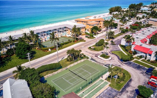 Runaway Bay Resort by BBG