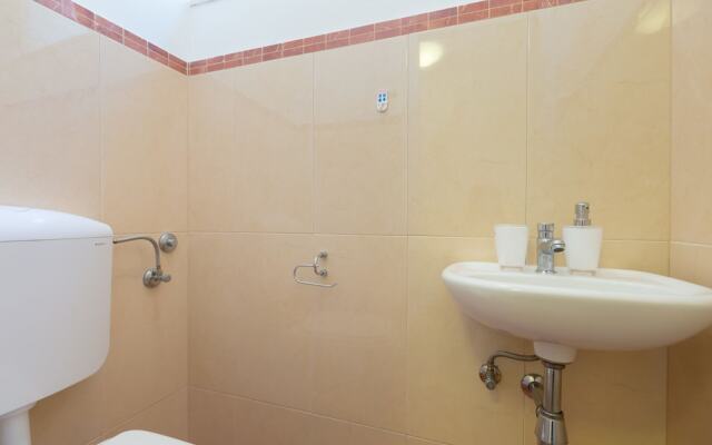 Hedera Estate, Hedera A13