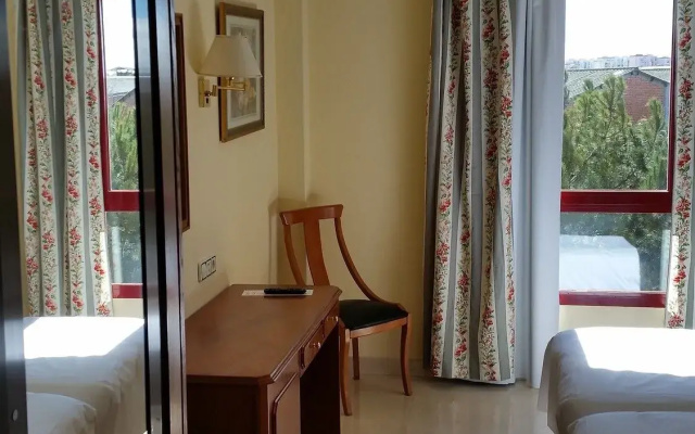 Hotel Humanes