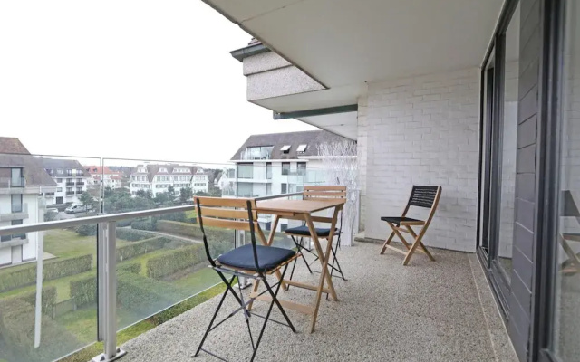 Apartment in Knokke-heist With Sea View