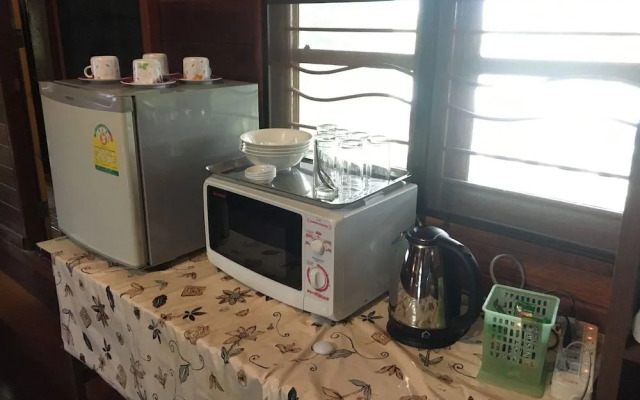 Baan Suan View Dee Homestay