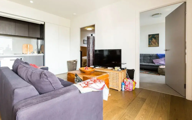 TALIA, 1BDR Carlton Apartment