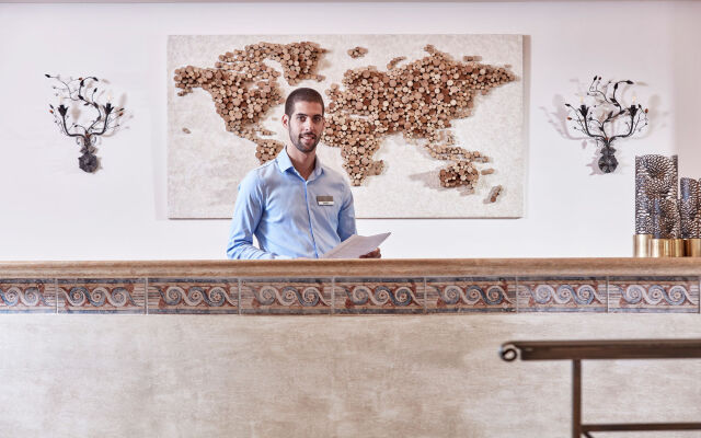 Santo Miramare Resort