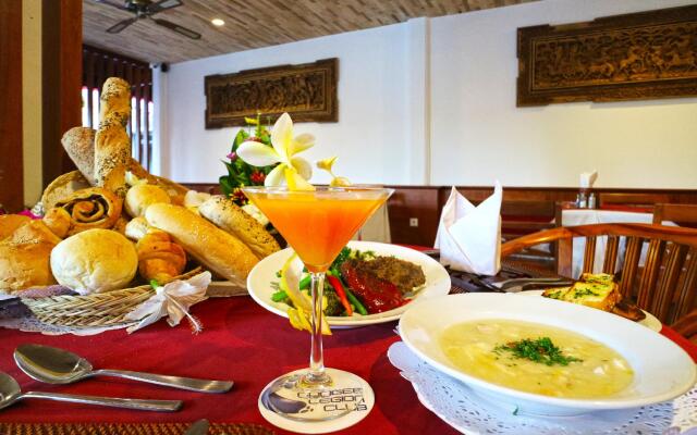 Hotel Sinar Bali Legian