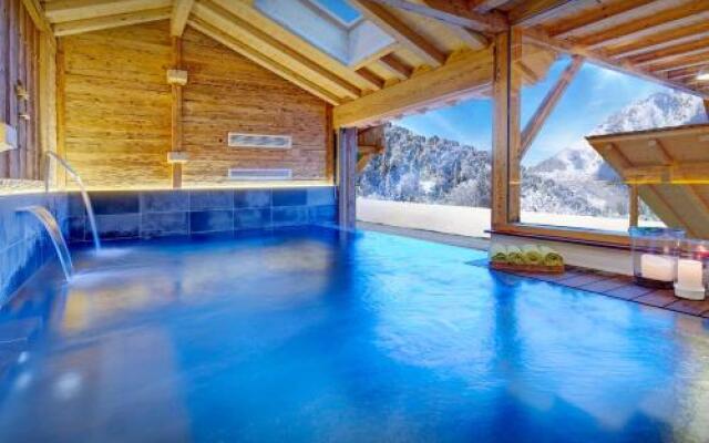 Chalet Ladroit - OVO Network