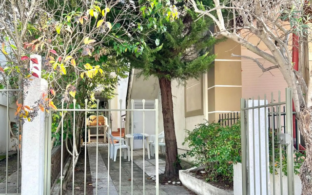 Studio Nikiti Beach