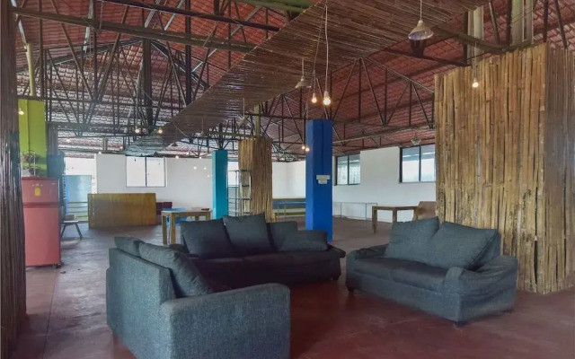 OYO 13581 Hotel Raj
