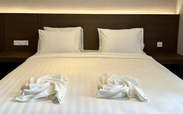 Borneotel The Shore KK by CHG
