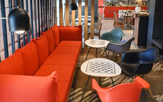 ibis Laval Le Relais d'Armor