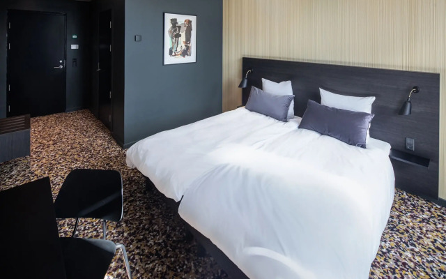Peak 12 Design Hotel