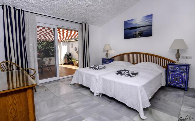 51297 - Cutest beach house Estepona