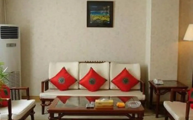 Dali Yilong Binhai Hotel