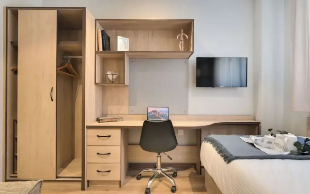 Livensa Living Pamplona Albergue Juvenil