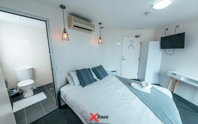 Nomads St Kilda Hostel