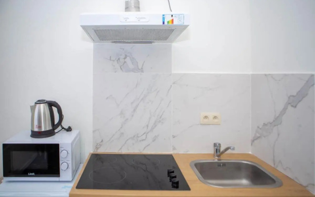 Albert gare du Midi , 29