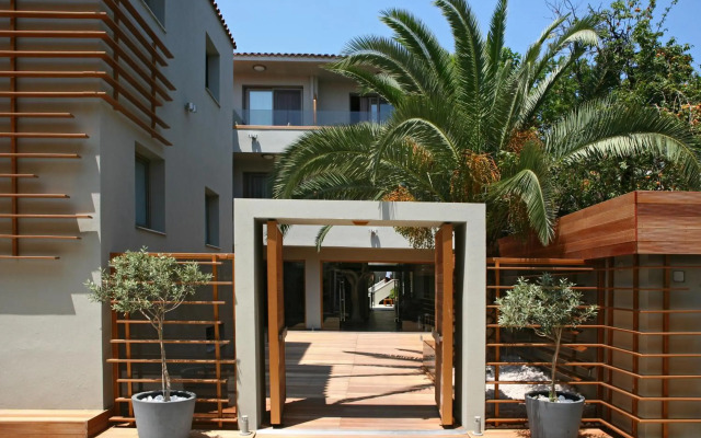 Bourtzi Hotel