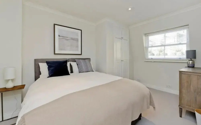 2 Bedroom Mews House, Marble Arch