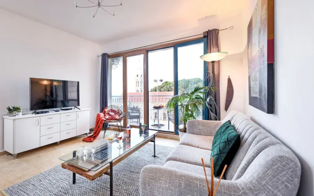 Deluxe 2BD Jaffa Dreams W Pool & Parking