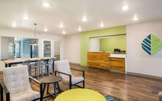 WoodSpring Suites Jacksonville - South