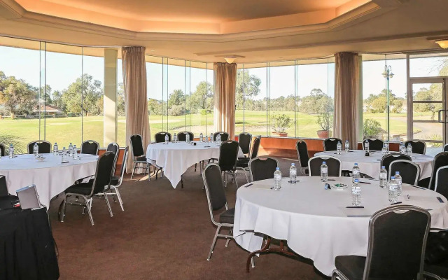 Novotel Swan Valley Vines Resort