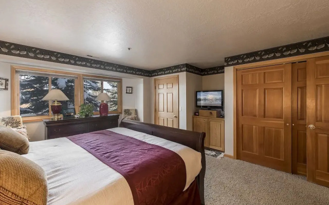 All Seasons Condominiums by All Seasons Resort Lodging