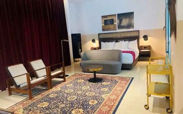 Lepic Villa Hotel