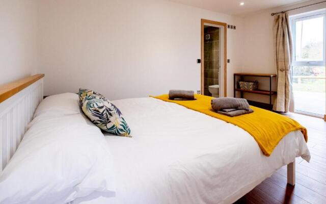 Maple – Three Tuns Apartments