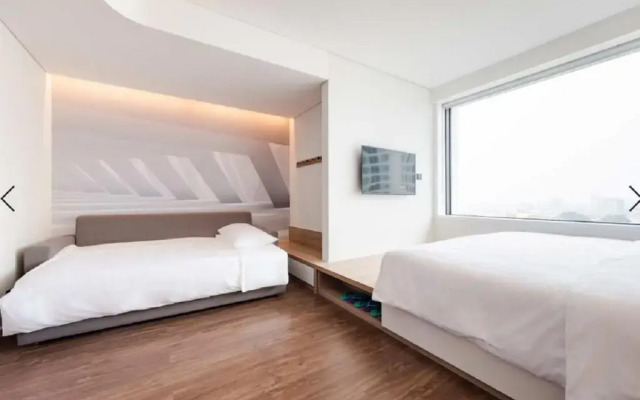 Tru by Hilton Thai Binh City Centre