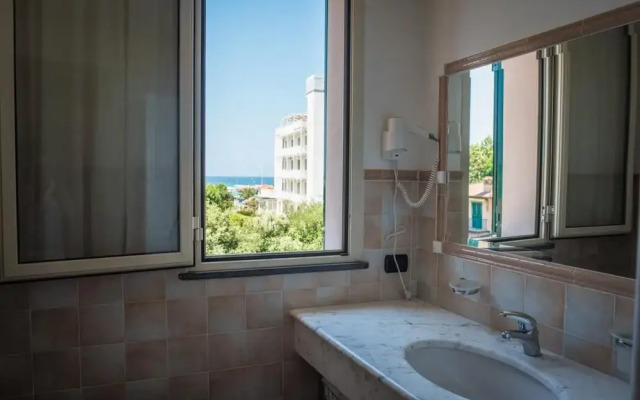 Riviera Residence
