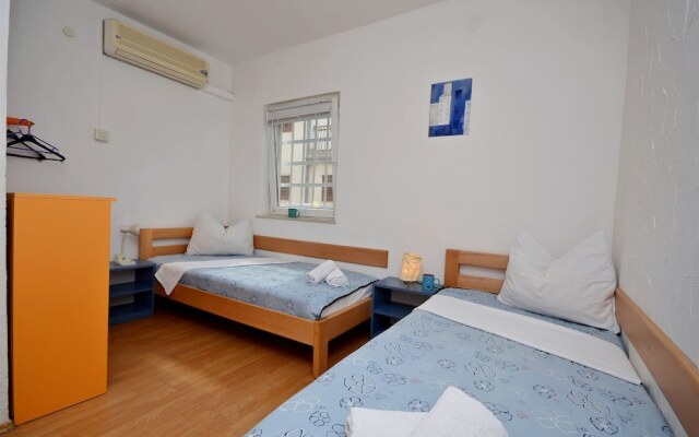 Apartments Maritea