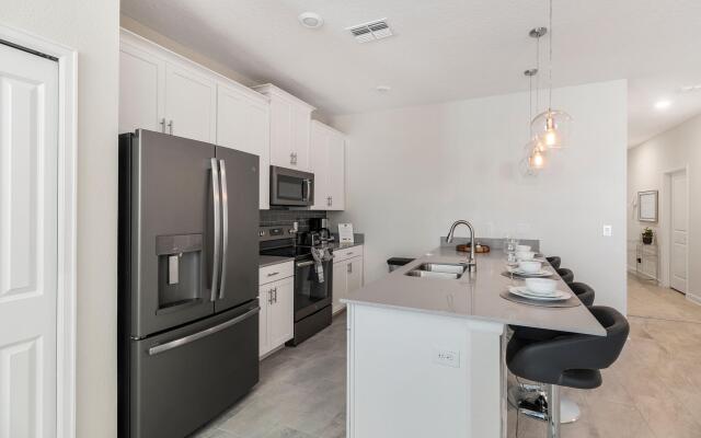 8931 SD - Pet-friendly 5BR Retreat: Private Pool