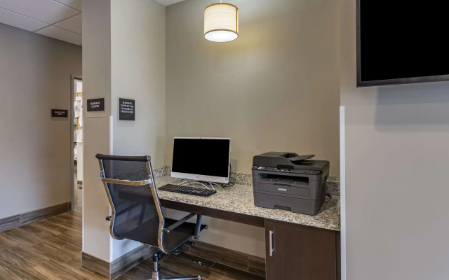 MainStay Suites Bowling Green North