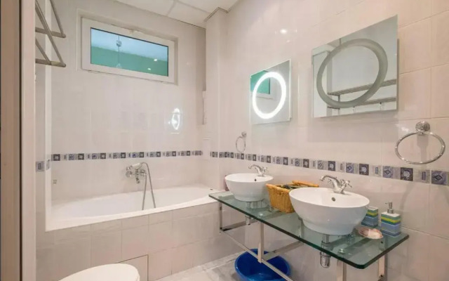 Han Krum 2 Bedroom Central Flat