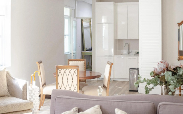 Private Penthouse Suite