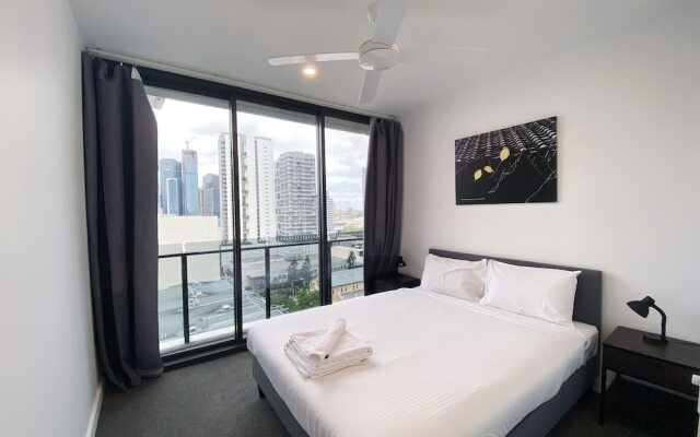 Airtrip Apartment on Manning St