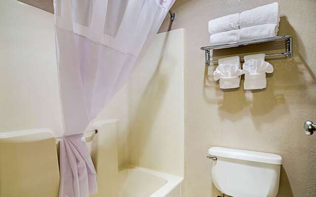 Quality Inn Sidney I-80