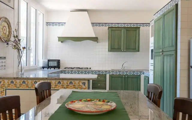 Lovely Family Villa in Modica