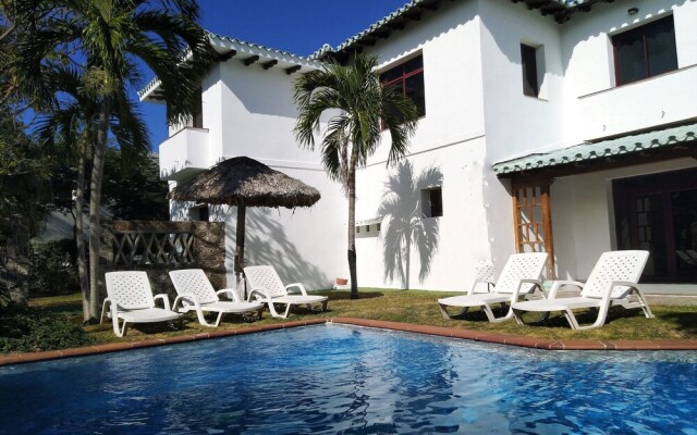 V Royal Luxury Villas