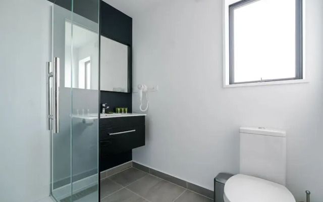 Schnapper Rock Brand New 2 Bedrooms Unit