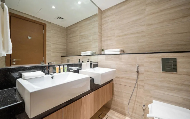 Exclusive 1BR Urban Oasis Canal