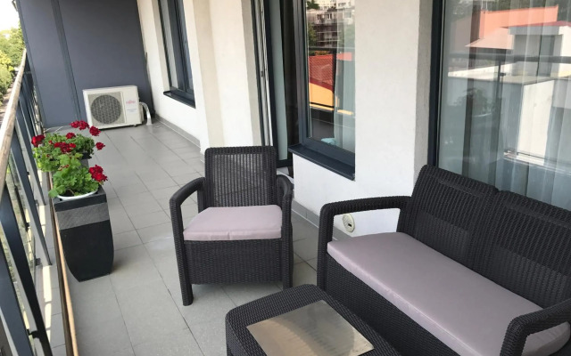 NewTown Bucharest Apartment