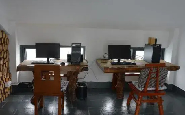 Wendao Panxiyuan Lake View Inn